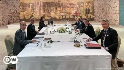  ??  ?? Ambassador­s, ministers and other key political figures from Turkey and Greece met at Dolmabahce Office in Istanbul