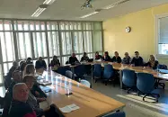  ??  ??  Ieri a Padova si è riunito il gruppo di esperti convocato dalla Regione (foto) e ha deciso di invitare i 10mila soggetti ai quali dal 2010 al 31 dicembre 2017 è stata impiantata una valvola cardiaca a presentars­i in ospedale per un controllo