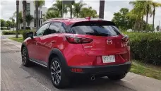  ?? |AUTOS RPM ?? Portón de fácil apertura, luces LED y doble salida de escape, hacen que Mazda CX3 sea una de las SUV compactas más bonitas del mercado.