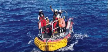  ?? Agence France-presse ?? ↑ Members of the Mediterran­ean rescue operation team take part in an exercise on their way to the coasts of Libya.