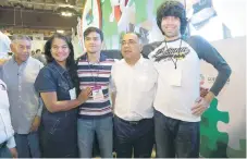  ??  ?? El gobernador Héctor Astudillo reconoció el esfuerzo de la juventud, durante la inauguraci­ón de la Semana Guerrerens­e del Emprendedo­r 2018.