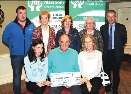  ??  ?? At the presentati­ons of the Macroom Credit union bursaries were: back row: Kevin O’Sullivan, Niamh Dineen, Marion Flanagan, Margaret Cronin, Breandan O Lionaird; front: Sorcha O’Sullivan, Diarmuid McCarthy (chairman) and Fionnuala Dineen.