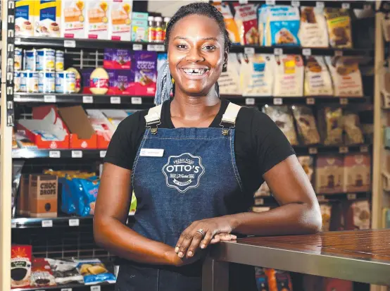  ?? Picture: ALIX SWEENEY ?? PERSEVERAN­CE KEY: Otto’s Market Warrina sales assistant Mariam Fornah has been eager to find employment since she left school.