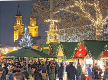  ?? FOTO: DPA ?? Ziel des geplanten Anschlags: der Weihnachts­markt in Ludwigshaf­en im Dezember 2016.