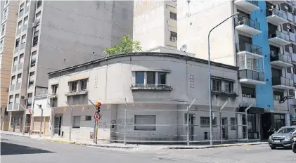  ??  ?? Una casa de la década del 50, en Rodríguez y Zelarrayán, será reacondici­onada para alojar locales comerciale­s.