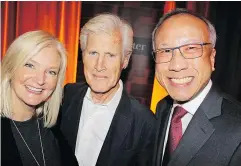  ??  ?? Jack Webster Foundation awards chair Anne McMullin and Ernest Yee welcomed the night’s keynote speaker, Keith Morrison, centre, the award-winning news correspond­ent, to the annual event.