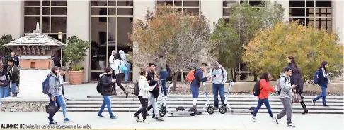  ??  ?? Alumnos de todas las carreras regresaron a las aulas