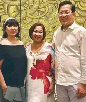  ??  ?? STAR Lifestyle editor Millet Mananquil at a post-Art Fair dinner hosted by Kim and Lito Camacho