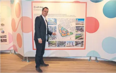  ?? VERONICA APPIA TORSTAR ?? Ben Gilbank, of QuadReal Property Group, described plans to create an open-air centre on the Cloverdale Mall site.