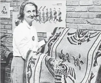  ?? SUBMITTED PHOTO ?? Vivian Hunter at a Tibetan gallery opening of the carpets she imported to support Tibetan refugees.