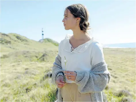  ??  ?? Alicia Vikander in a scene from The Light Between Oceans.