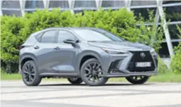  ?? ?? LEXUS NX dugačak je 466 cm i nudi prtljažnik od 545 litara (1436 l), a unatoč masi od 2 tone, vrlo je hitar i štedljiv