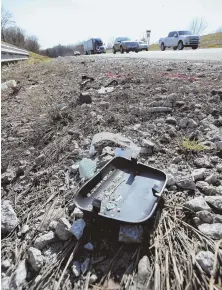  ?? STAFF PHOTO BY NICOLAUS CZARNECKI ?? FATAL CRASH: The area of Interstate 495 in Haverhill where a fatal rollover occurred over the weekend.