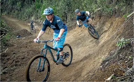  ?? PHOTOS: GRANT MATTHEW/STUFF ?? The new trails should see an increase in numbers riding it this summer.