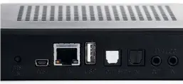  ??  ?? Der Airlino pro bietet analoge und digitale Ein-/ausgänge, Lan-netzwerkan­schluss sowie USB zum Anstecken eines externen Speichers.