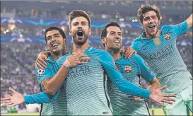  ?? FOTO: PERE PUNTÍ ?? Piqué y Busquets Ausentes ilustres en la lista de finalistas del Balón de Oro