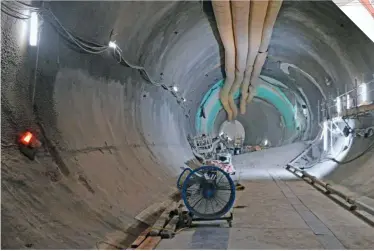  ?? PAUL STEPHEN. ?? Looking north towards Moorgate, through the new tunnel being built at Bank for southbound Northern Line services. More than half a mile of new tunnels have been excavated, producing nearly 200,000 tonnes of material which is being repurposed as building material in Dartford.