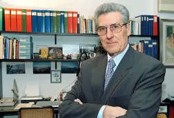  ?? In corsa ?? L’ex rettore dell’Università di Padova, Gilberto Muraro, 78 anni