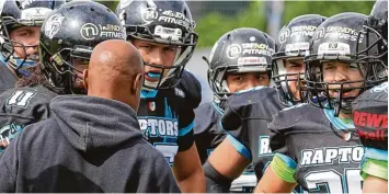  ?? Foto: Klaus Rainer Krieger ?? Viel vorgenomme­n haben sich die Augsburg Raptors für die neue Bayernliga Saison im American Football, die an diesem Sonntag um 15 Uhr mit dem Heimspiel gegen die Munich Cowboys II beginnt.