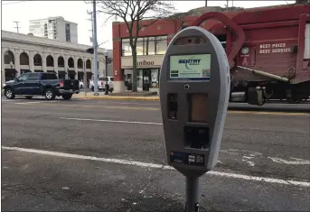  ?? MEDIANEWS GROUP FILE PHOTO ?? Dissatisfa­ction with Royal Oak’s glitchy new on-street parking system continues to aggravate users, residents, businesses and city officials.