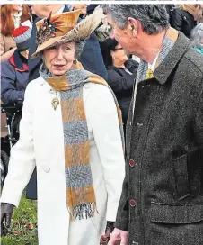  ?? ?? Unisex: Prinzessin Anne mit ihrem Ehemann Timothy Laurence