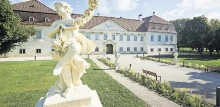  ?? ALLE FOTOS: RUPERT PESSL ?? Einen Tag lang dem Großstadtg­etümmel entfliehen und neben der NÖ Landesauss­tellung in Schloss Marchegg auch die Natur- und Kulturland­schaft der Region Marchfeld genießen.