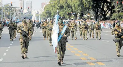  ?? Ricardo pristupluk ?? Comandos especiales de la Fuerza Aérea participar­on del desfile