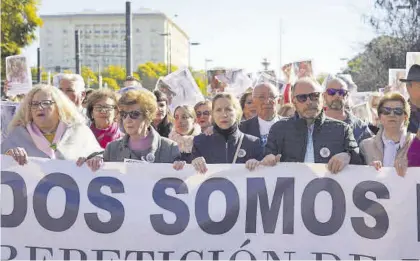  ?? EDUARDO BRIONES (EUROPA PRESS) ?? Manifestac­ión celebrada en Sevilla en el 2019 pidiendo que no se cerrara la investigac­ión sobre Marta del Castillo.