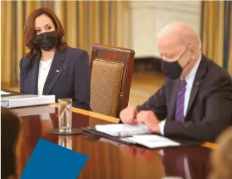  ?? AFP ?? Kamala Harris y Joe Biden encabezaro­n una reunión sobre el tema/