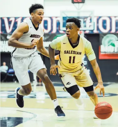  ?? Samuel Stringer / MaxPreps ?? Salesian senior James Akinjo averaged 20.7 points, 5.2 assists, 3.1 rebounds and 2 steals this season.