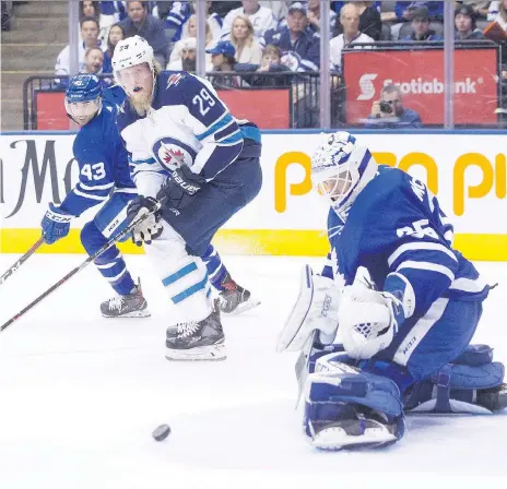  ?? CHRIS YOUNG/THE CANADIAN PRESS ?? Maple Leafs goaltender Curtis McElhinney will get the start Monday against Buffalo, who are headed for last place.