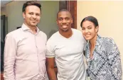  ??  ?? Abhishek Karnani, Director, Free Press Journal, with champion sprinter Yohan Blake and his trainer Laura Pearson during their visit to FPJ office