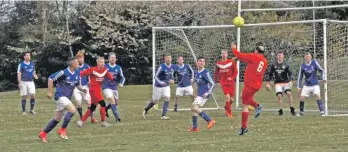  ?? 01_A17brodick­07 ?? Action in the Brodick goalmouth.