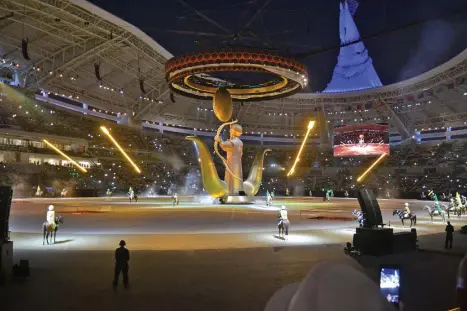  ?? PSC ?? GRAND CEREMONY. Host Turkmenist­an showcases a glitzy sports show during the opening ceremony of the Asian Indoor Martial Arts Games (Aimag) 2017 in Ashgabat, Turkmenist­an.