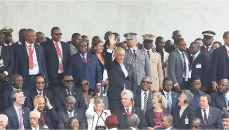  ??  ?? SANTOS PEDRO | EDÇÕES NOVEMBRO Um momento alto da apresentaç­ão dos convidados foram os aplausos recebidos pelo Presidente Marcelo Rebelo de Sousa