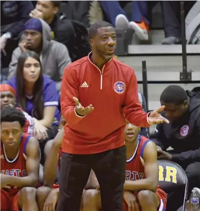 ?? WORSOM ROBINSON/FOR THE SUN-TIMES ?? Suspended Curie coach Mike Oliver is still waiting for CPS to conclude its investigat­ion.