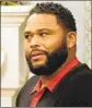  ?? Christophe­r Willard ABC ?? A HOLIDAY EPISODE of “black-ish” on ABC. Anthony Anderson stars.