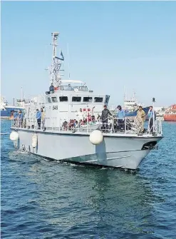  ?? Ansa ?? Più mezzi a disposizio­ne
Una motovedett­a della marina libica in entrata al porto di Tripoli