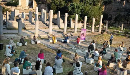  ?? ?? του βιβλίου «Η μεγάλη περιπέτεια του Μίλτου» έγινε στον αρχαιολογι­κό χώρο της Ρωμαϊκής Αγοράς.