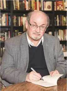  ?? GRANT POLLARD ASSOCIATED PRESS ?? Selon Rushdie, le djihad n’est pas ce que des théoricien­s qualifient de révolte nihiliste qui prendrait l’islam comme véhicule utilitaire.