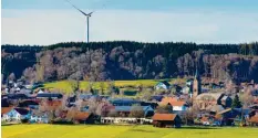  ?? Archivfoto: Mathias Wild ?? Der Verein „Windradfre­i“ist überzeugt, dass das Windrad in Baisweil nachts häufiger in Betrieb ist als eigentlich erlaubt.