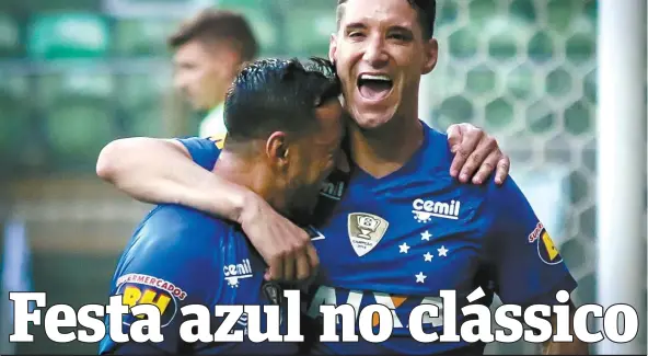  ?? | DUDU MACEDO /FOTOARENA/FOLHAPRESS ?? Thiago Neves comemora o segundo gol do Cruzeiro no duelo de domingo no Independên­cia