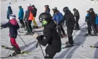  ??  ?? Tre av seks skisentre på Sørlandet har innført hjelmpåbud. Her fra Hovden alpinsente­r.