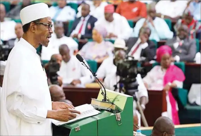  ??  ?? Buhari presenting the 2017 budget to the National Assembly