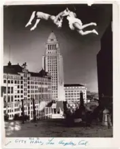  ?? Weegee / Internatio­nal Center of Photograph­y ?? “CITY HALL, Los Angeles, Cal.,” circa 1953-55, is among photos by Weegee, whose works are at MOCA.