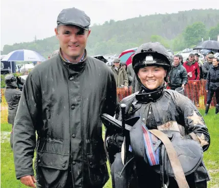  ?? Alun Sedgmore ?? > Trainer Evan Williams and his daughter Isabel