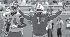  ?? AL DIAZ adiaz@miamiheral­d.com ?? Nesta Silvera recorded a tackle and a quarterbac­k hurry during his season debut against Virginia Tech last Saturday. He had missed the first four games recovering from foot surgery.