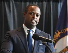  ?? AP PHOTO/TIMOTHY D. EASLEY ?? Kentucky Attorney General Daniel Cameron addresses the media following the return of a grand jury investigat­ion into the death of Breonna Taylor, in Frankfort, Ky., on Sept. 23.