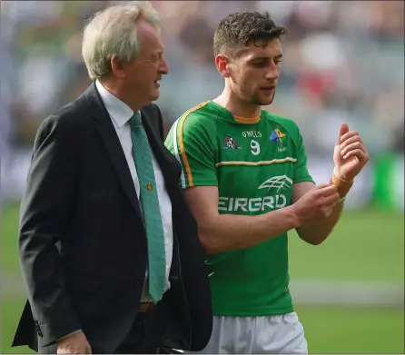  ??  ?? Paul Geaney chats with GAA Director General Paráic Duffy after the Virgin Australia Internatio­nal Rules Series first test at the Adelaide Oval in Adelaide, Australia. Photo by Sportsfile