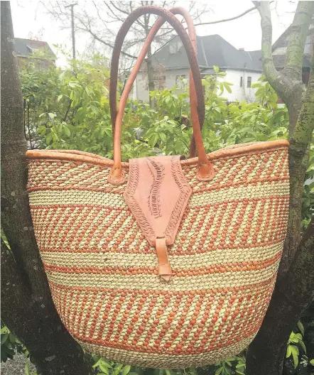  ?? JACKEE KASANDY ?? This artisan-produced Tanzania basket is one of the items available from Locally Global.